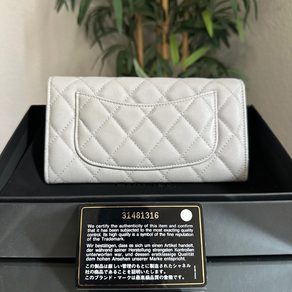 ❌ SOLD ❌ CHANEL CLASSIC LONG GUSSET FLAP WALLET - Picture 3 of 8